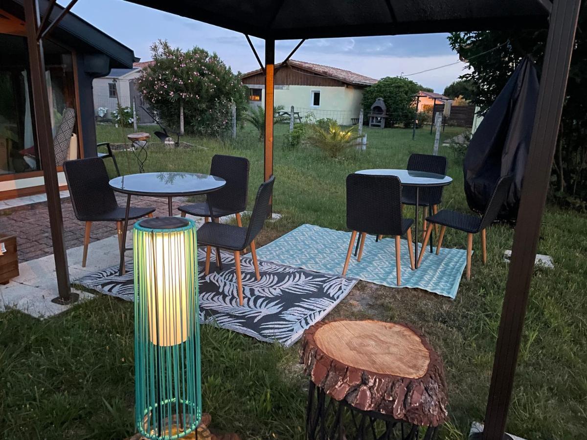 Aux Bonheurs Landais Hotel Linxe Eksteriør billede